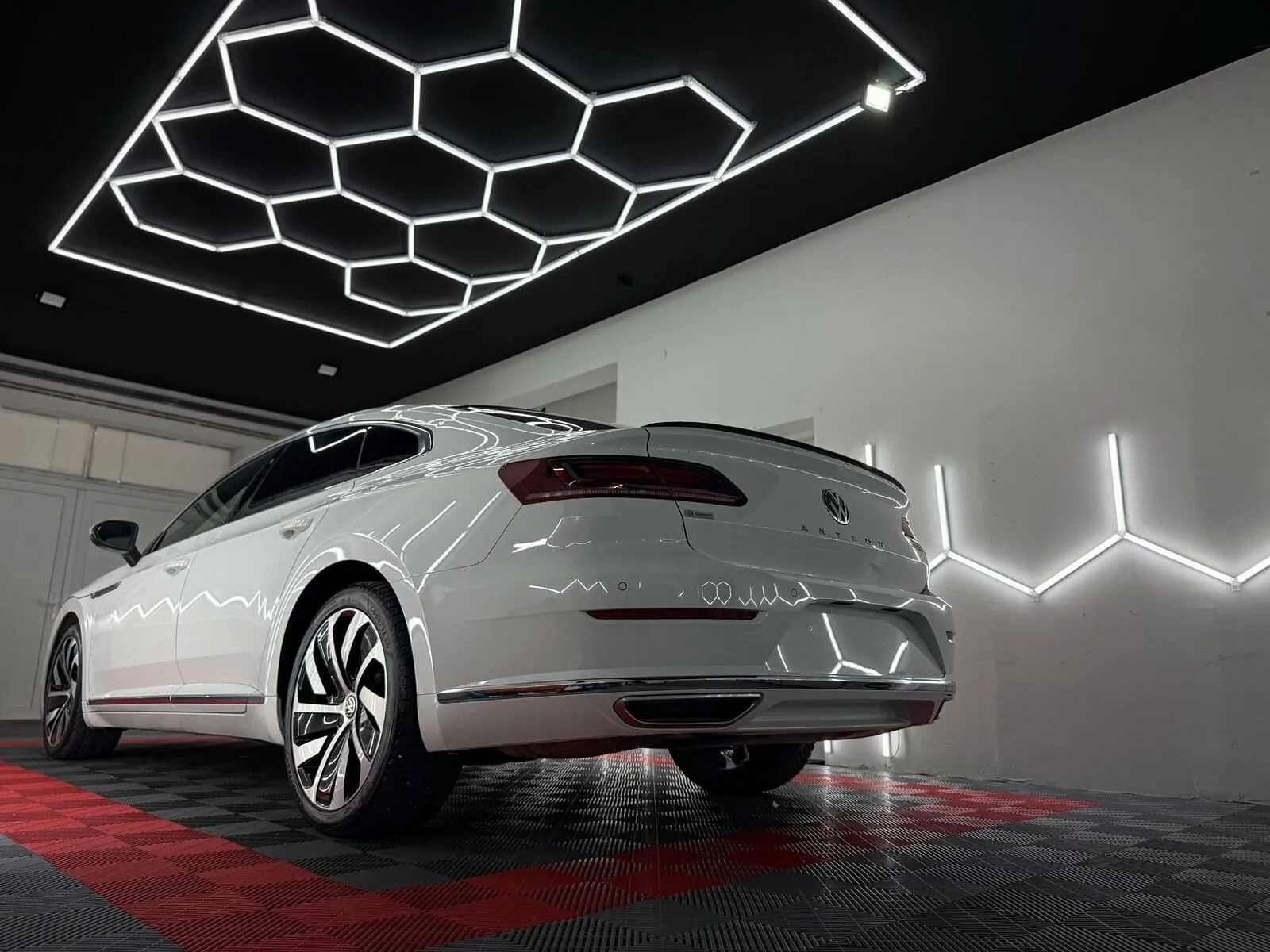 Volkswagen Arteon u studiju Prime Detailing nakon detailinga